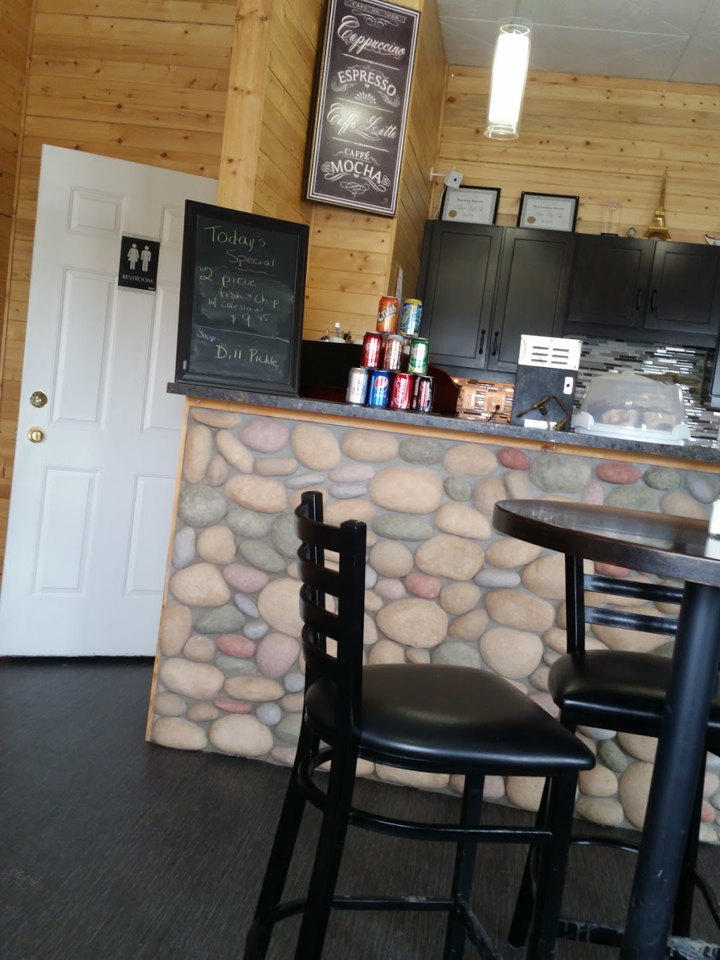 River Rock Cafe | 5111 50 St, Ryley, AB T0B 4A0, Canada | Phone: (780) 663-3300