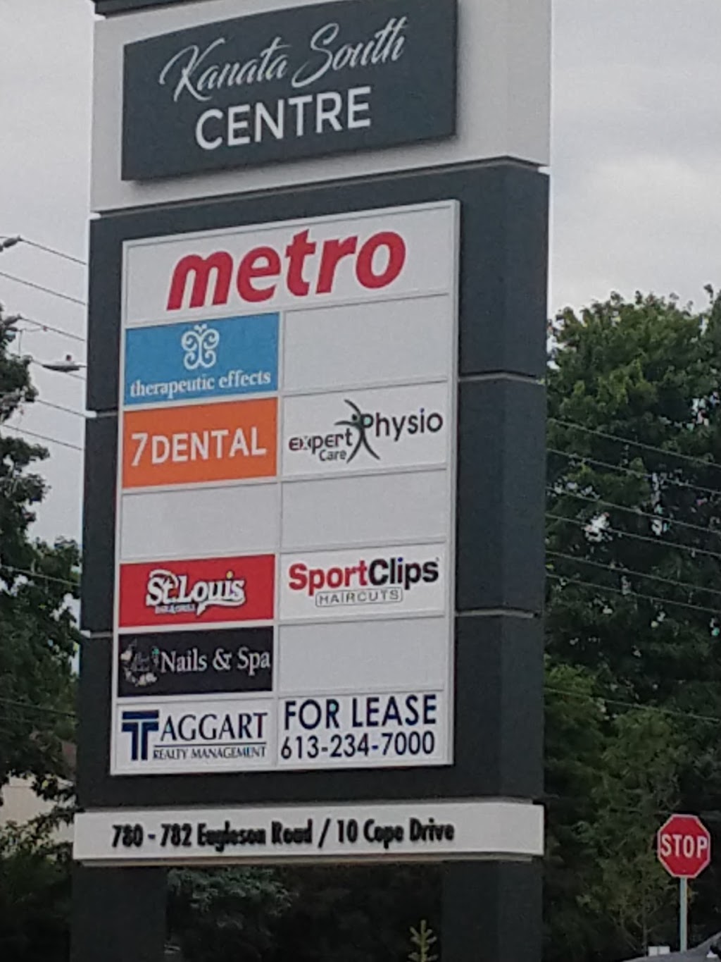 Metro Kanata South Plaza | 10 Cope Dr, Kanata, ON K2M 0A7, Canada | Phone: (613) 271-7020