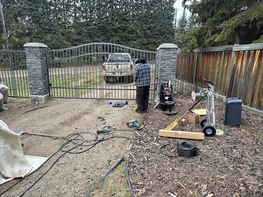 Gates Doors Fencing Solutions LTD | 475002 Range Rd 231 RR2, Gwynne, AB T0C 1L0, Canada | Phone: (780) 335-1135