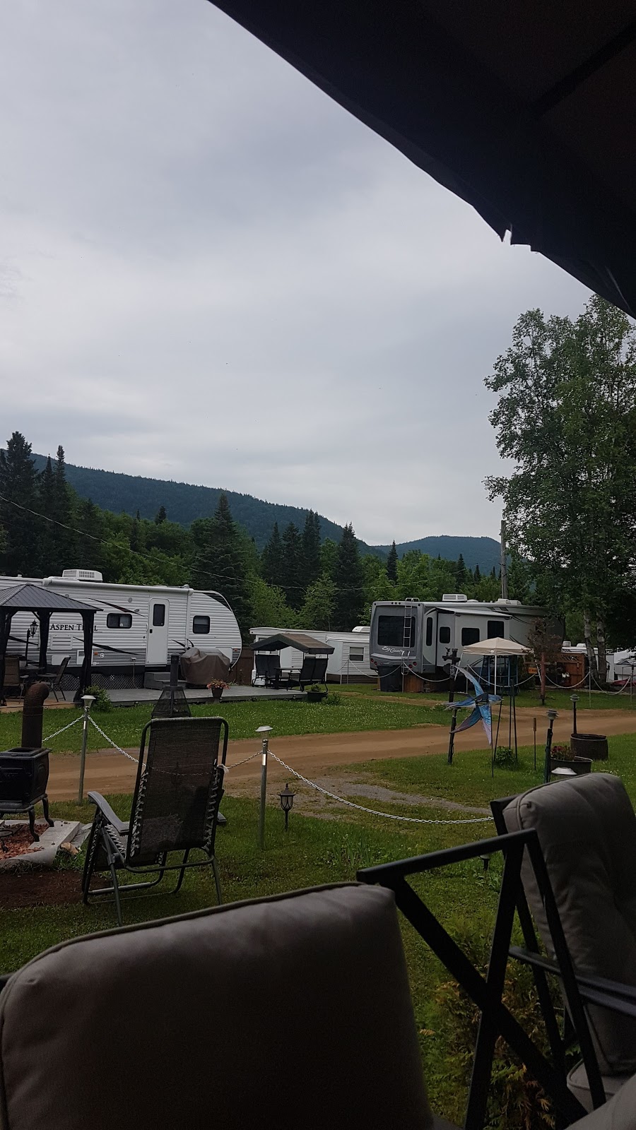 Camping Domaine Rivière Montmorency | 676 Avenue Ste Brigitte, Sainte-Brigitte-de-Laval, QC G0A 3K0, Canada | Phone: (418) 825-3513