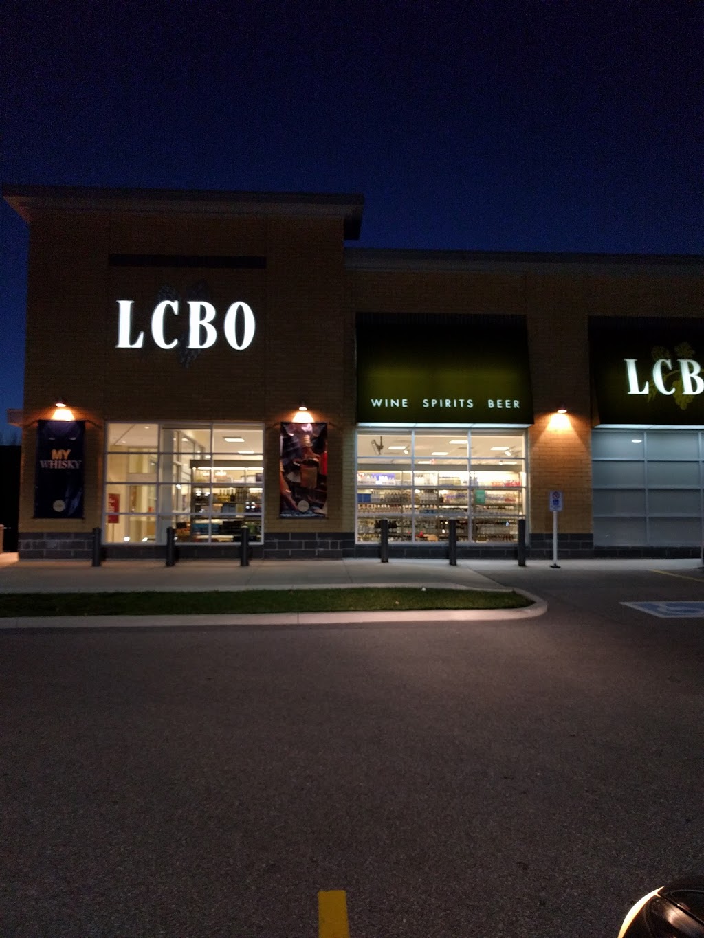 LCBO | 629 Victoria St W, Whitby, ON L1N 0E4, Canada | Phone: (905) 665-2613