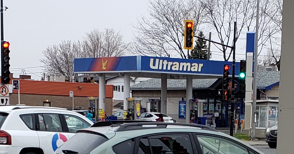 Ultramar / Dépanneur du Coin | 7701 Boulevard Roi-René, Anjou, QC H1K 3G9, Canada | Phone: (514) 352-0009