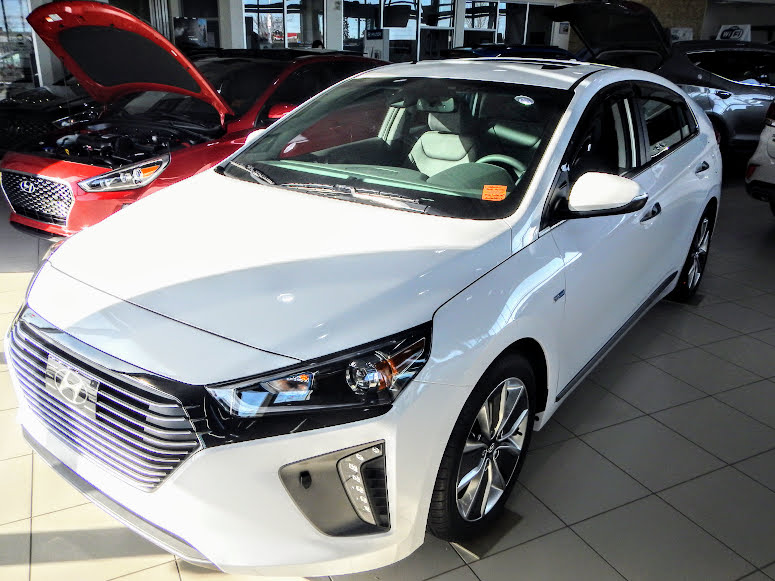 Gary Moe Hyundai | 7632 50 Ave, Red Deer, AB T4P 2A8, Canada | Phone: (403) 350-3000