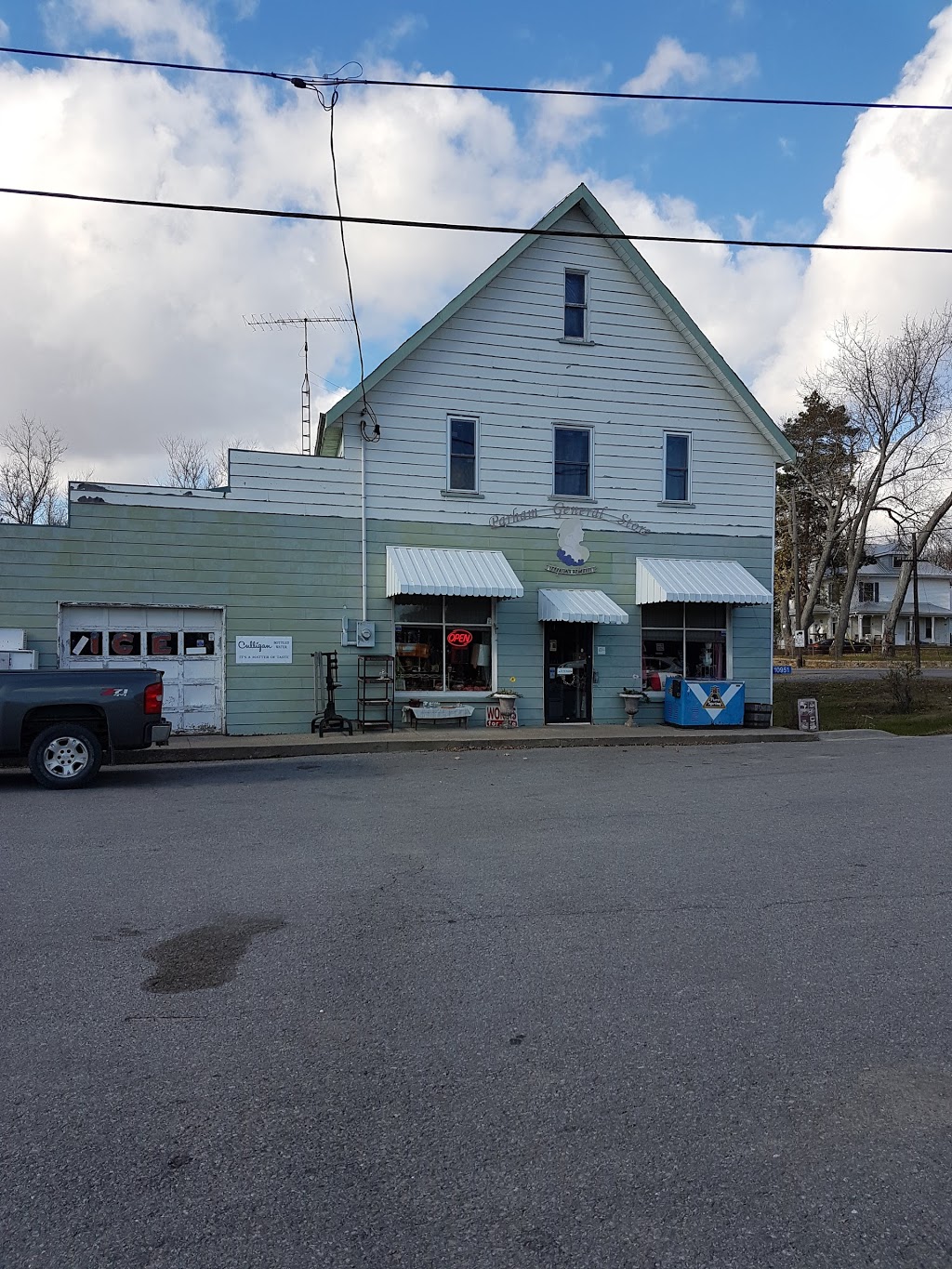 Parham General Store | 1095 Road 38, Parham, ON K0H 2K0, Canada | Phone: (613) 375-6335