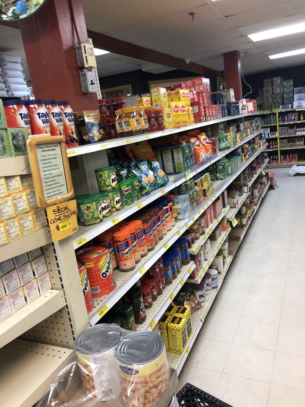 Dinos Grocery Mart | 460 Notre Dame Ave, Winnipeg, MB R3B 1R5, Canada | Phone: (204) 942-1526