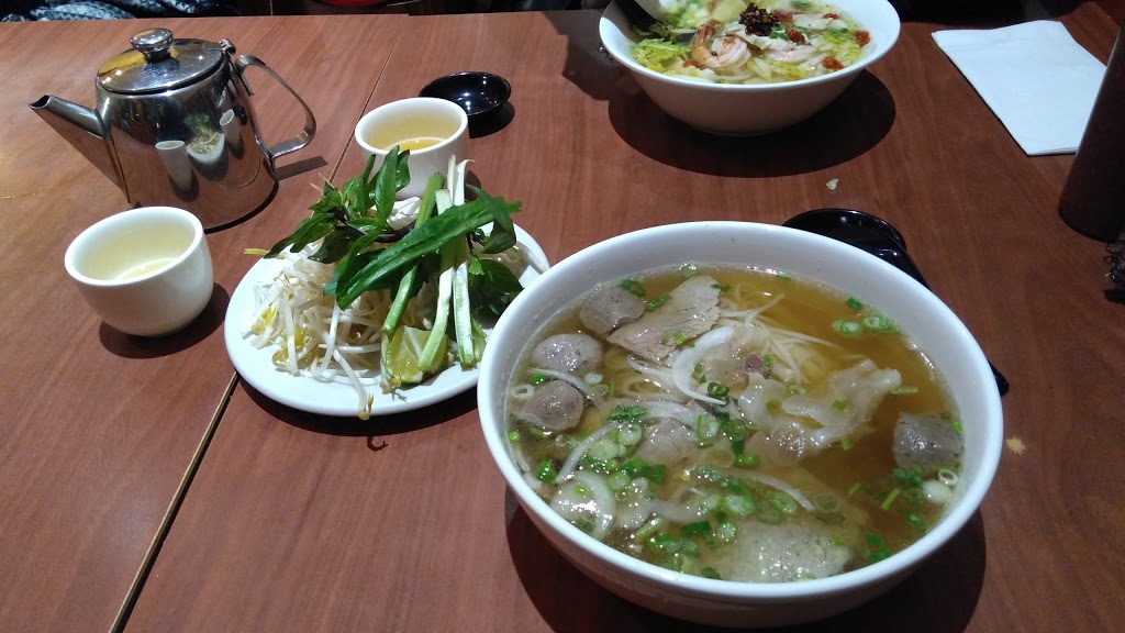 Pho Thi Noodle Soup Restaurant | 1691 Merivale Rd, Nepean, ON K2G 4R2, Canada | Phone: (613) 224-7687