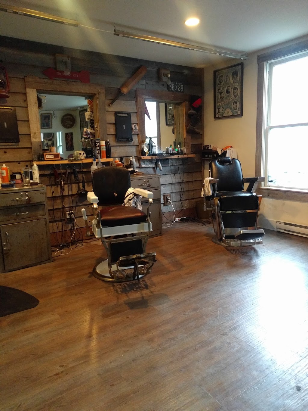Bootleg Barbers | 748 E Hastings St, Vancouver, BC V6A 1R5, Canada | Phone: (604) 970-0815
