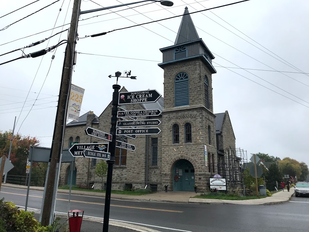 Merrickville United Church | 100 St Lawrence St, Merrickville, ON K0G 1N0, Canada | Phone: (613) 269-4414