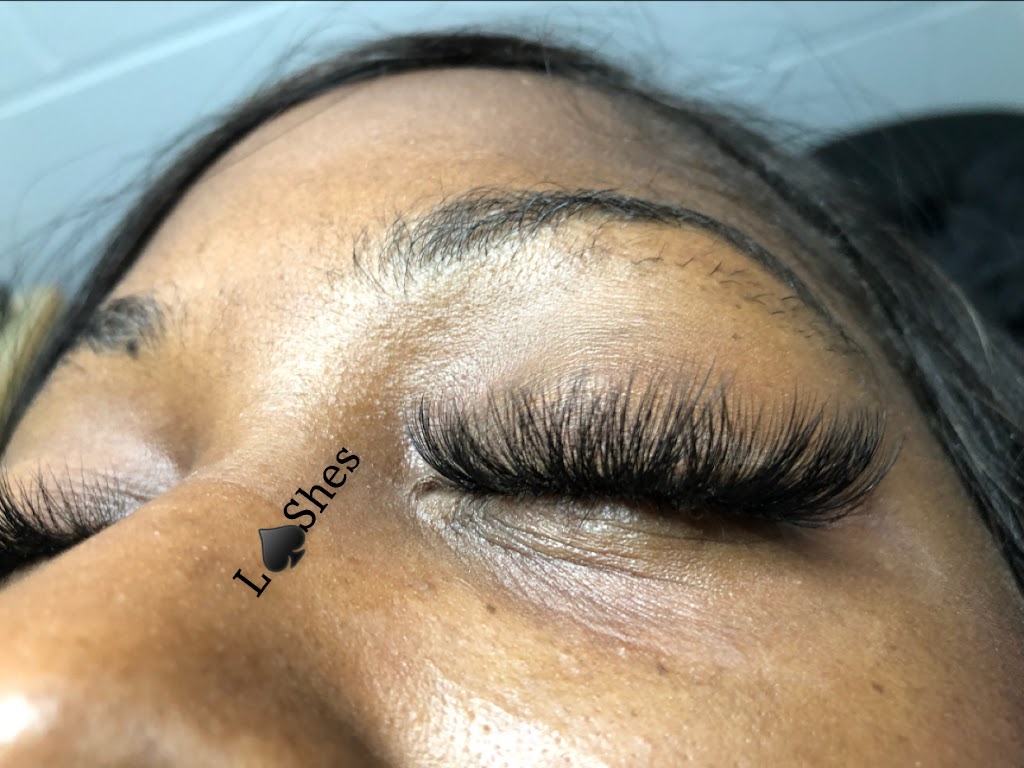 Lashes Esthetique | 100 Rue Tourangeau E, Laval, QC H7G 1L1, Canada | Phone: (438) 793-1067