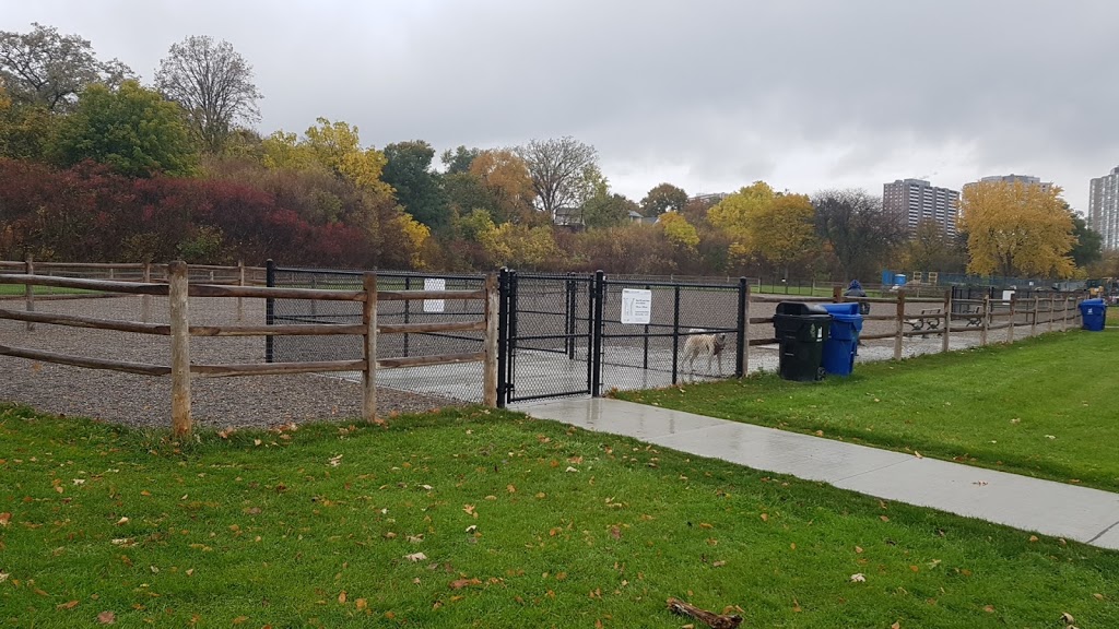 Raymore Park Dog Off Leash Area | Humber River Recreational Trail, Etobicoke, ON M9P 2S4, Canada