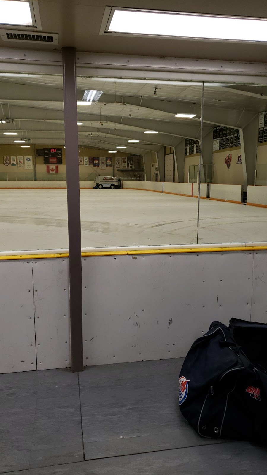 Embro Arena | 355644 35th Line, Embro, ON N0J 1J0, Canada | Phone: (519) 475-6061