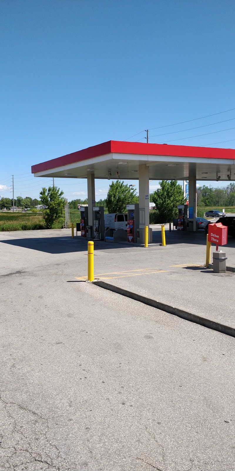 Esso | 22766 Woodbine Ave, Keswick, ON L4P 3E9, Canada | Phone: (905) 478-4474