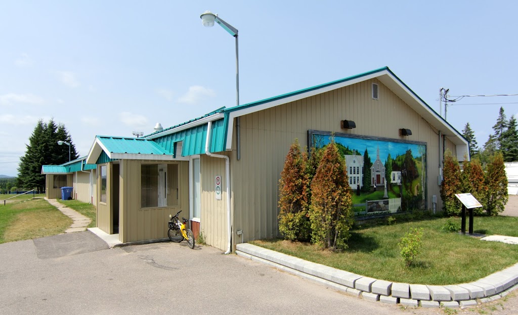 St-Francois-De-Sales Camping | 290 Rue du Foyer, Saint-François-de-Sales, QC G0W 1M0, Canada | Phone: (418) 348-6736