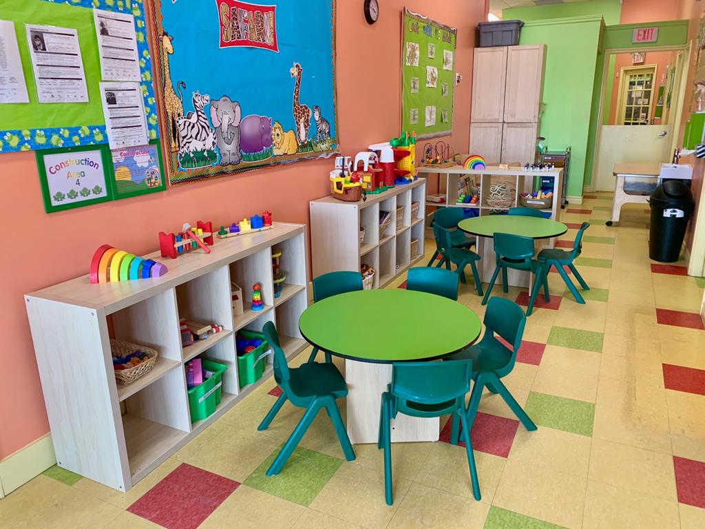 Tiny Hoppers - Orleans Daycares | 5160 Innes Rd, Orléans, ON K4A 0G4, Canada | Phone: (613) 841-1818