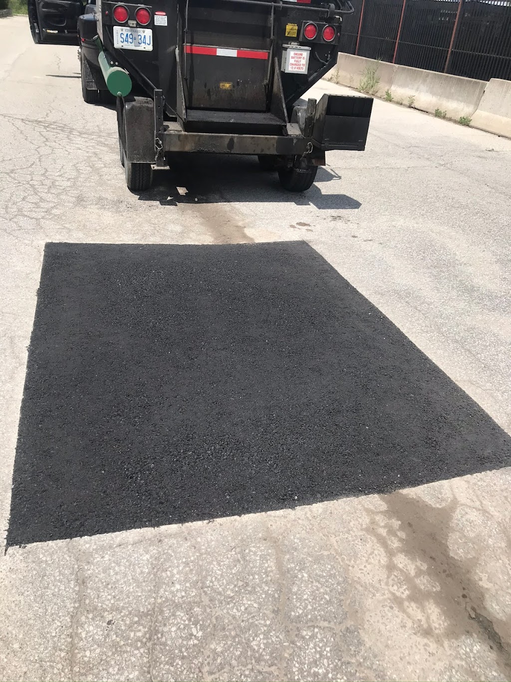 Discount Pothole and Sealing | 255 Rustle Woods Ave, Markham, ON L6B 1M7, Canada | Phone: (416) 803-3368