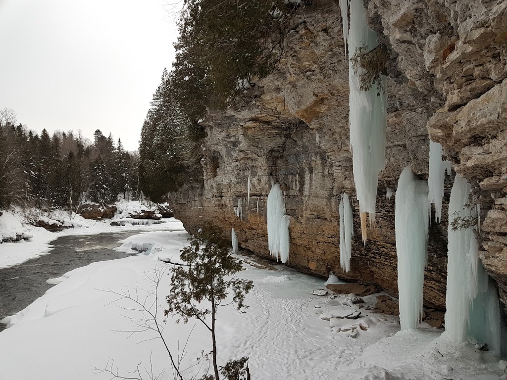 Éco-Chalet, Parc naturel régional de Portneuf | Unnamed Road, Saint-Alban, QC G0A 3B0, Canada | Phone: (855) 284-4232