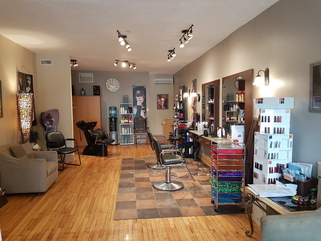 Salon Coiffure Chez Kats | 33 Rue du Pont, Bedford, QC J0J 1A0, Canada | Phone: (450) 248-1180