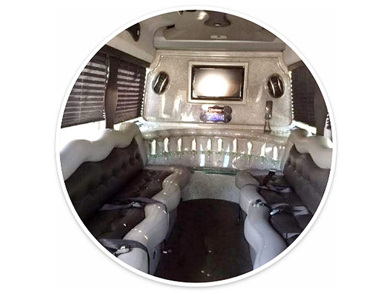 LIMOS NIAGARA | 210 Glendale Ave, St. Catharines, ON L2T 3Y6, Canada | Phone: (905) 680-0606