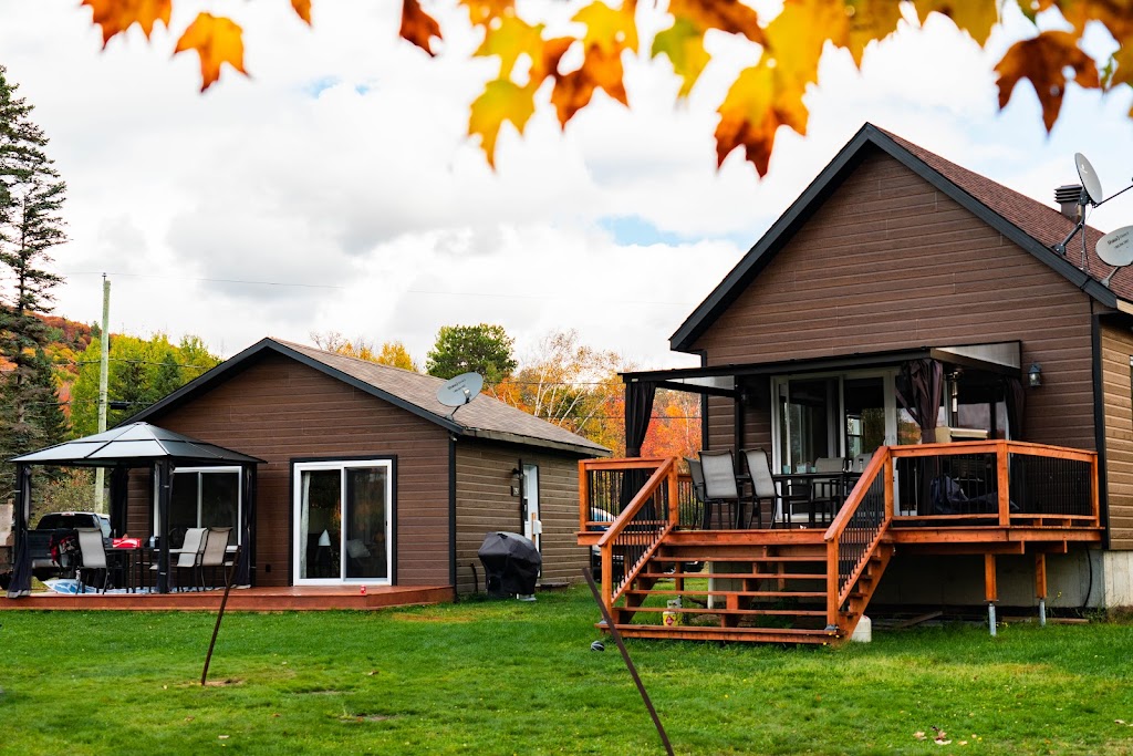 ViõChalets | 3246 Chem. des Plages, Saint-Damien, QC J0K 2E0, Canada | Phone: (450) 386-0260