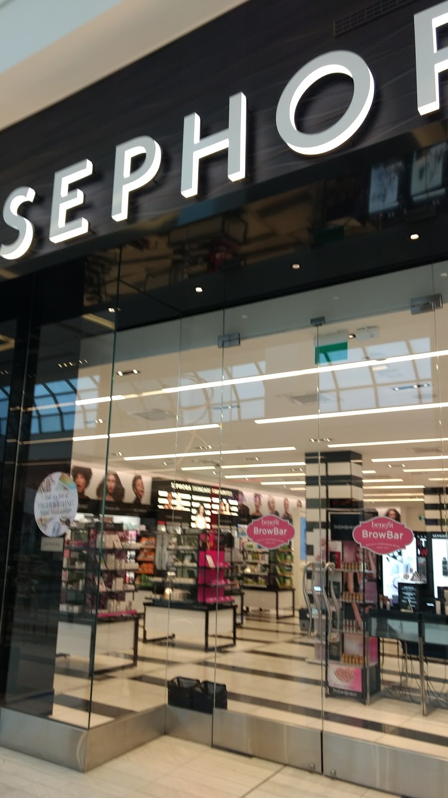 SEPHORA | 240 Leighland Ave Space #207, Oakville, ON L6H 3H6, Canada | Phone: (905) 815-8280