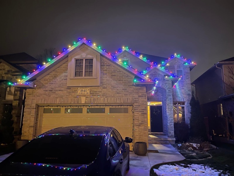 Christmas Light Hanging Truro | 731 Willow St, Truro, NS B2N 5H2, Canada | Phone: (902) 890-9423