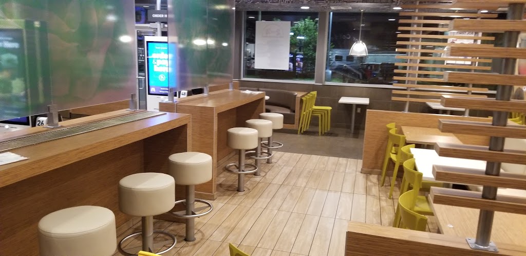 McDonalds | 1925 Gratiot Ave, Marysville, MI 48040, USA | Phone: (810) 364-7494