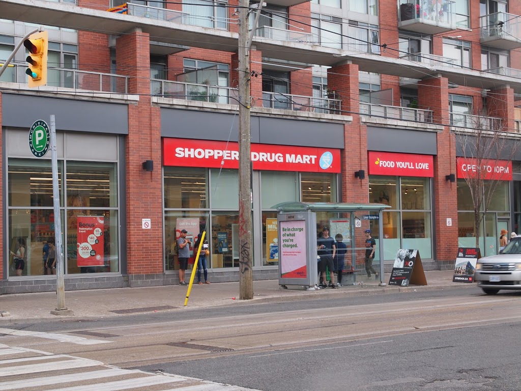 Shoppers Drug Mart | 1033 Queen St W A, Toronto, ON M6J 0A6, Canada | Phone: (416) 516-5756