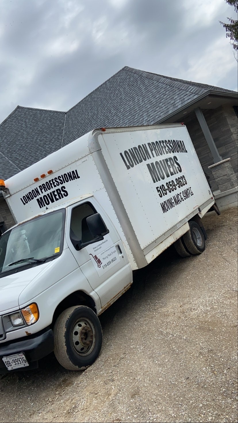 London Professional Movers & Storage | 143 Borden Ave #6, Belmont, ON N0L 1B0, Canada | Phone: (519) 859-9623