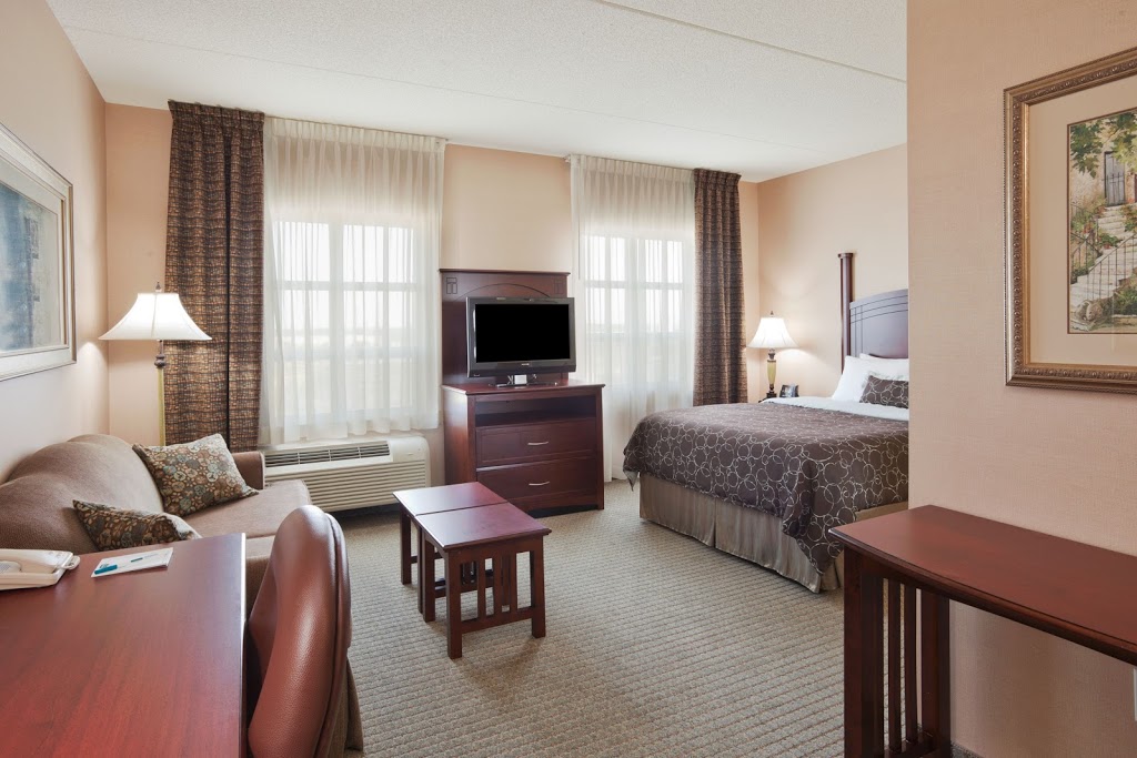 Staybridge Suites Oakville-Burlington | 2511 Wyecroft Rd, Oakville, ON L6L 6P8, Canada | Phone: (905) 847-2600