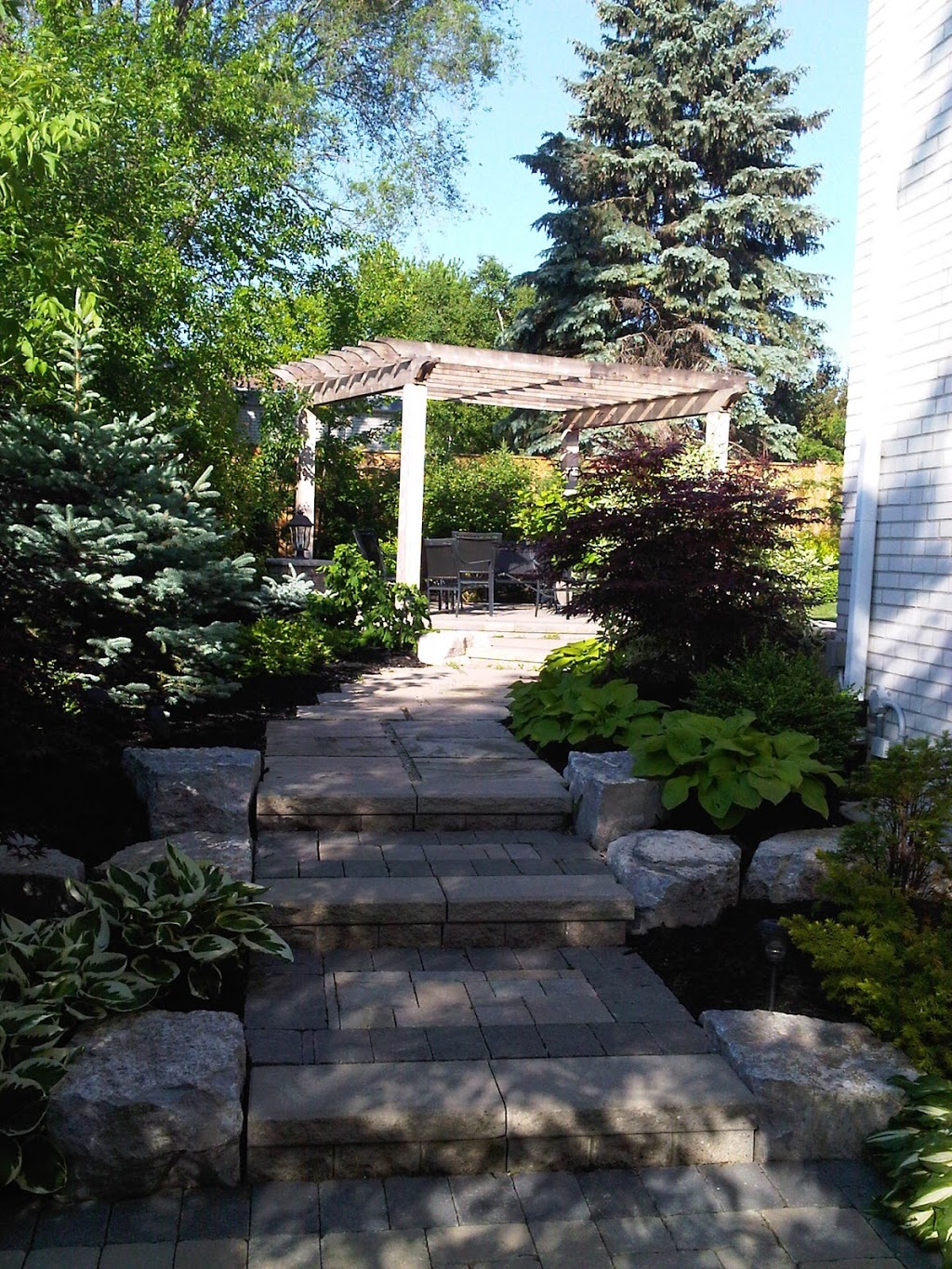 Mary-Jo Melnyk Garden Designs | 255 Glenabbey Dr, Courtice, ON L1E 1Y6, Canada | Phone: (289) 893-3000
