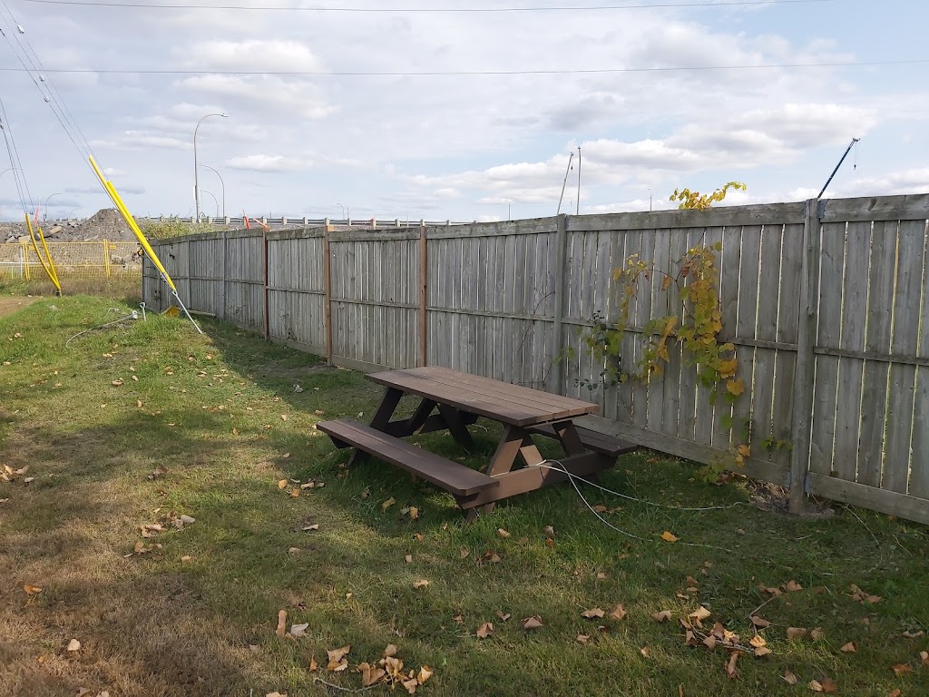 Fence Repairs Ottawa | 1931 Yorks Corners Rd, Edwards, ON K0A 1V0, Canada | Phone: (613) 262-9552