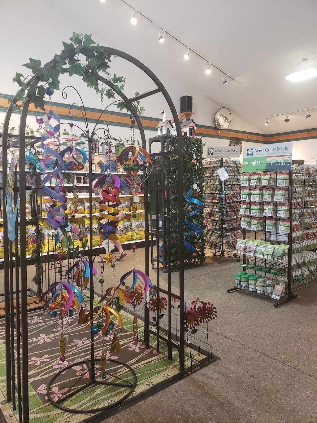 Green Haven Garden Centre | 5 South, Sunnyside Rd, Lethbridge, AB T1J 3Y3, Canada | Phone: (403) 327-6172