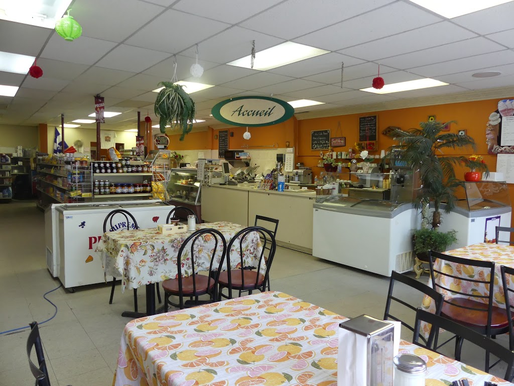 Euro Delli Du Village | 295 Rue Principale, Mansonville, QC J0E 1X0, Canada | Phone: (819) 580-7557