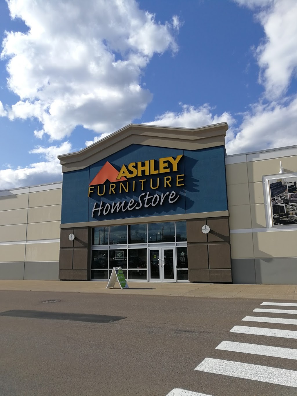 Ashley HomeStore | 79 Wyse St Suite 250, Moncton, NB E1G 0Z5, Canada | Phone: (506) 961-7700