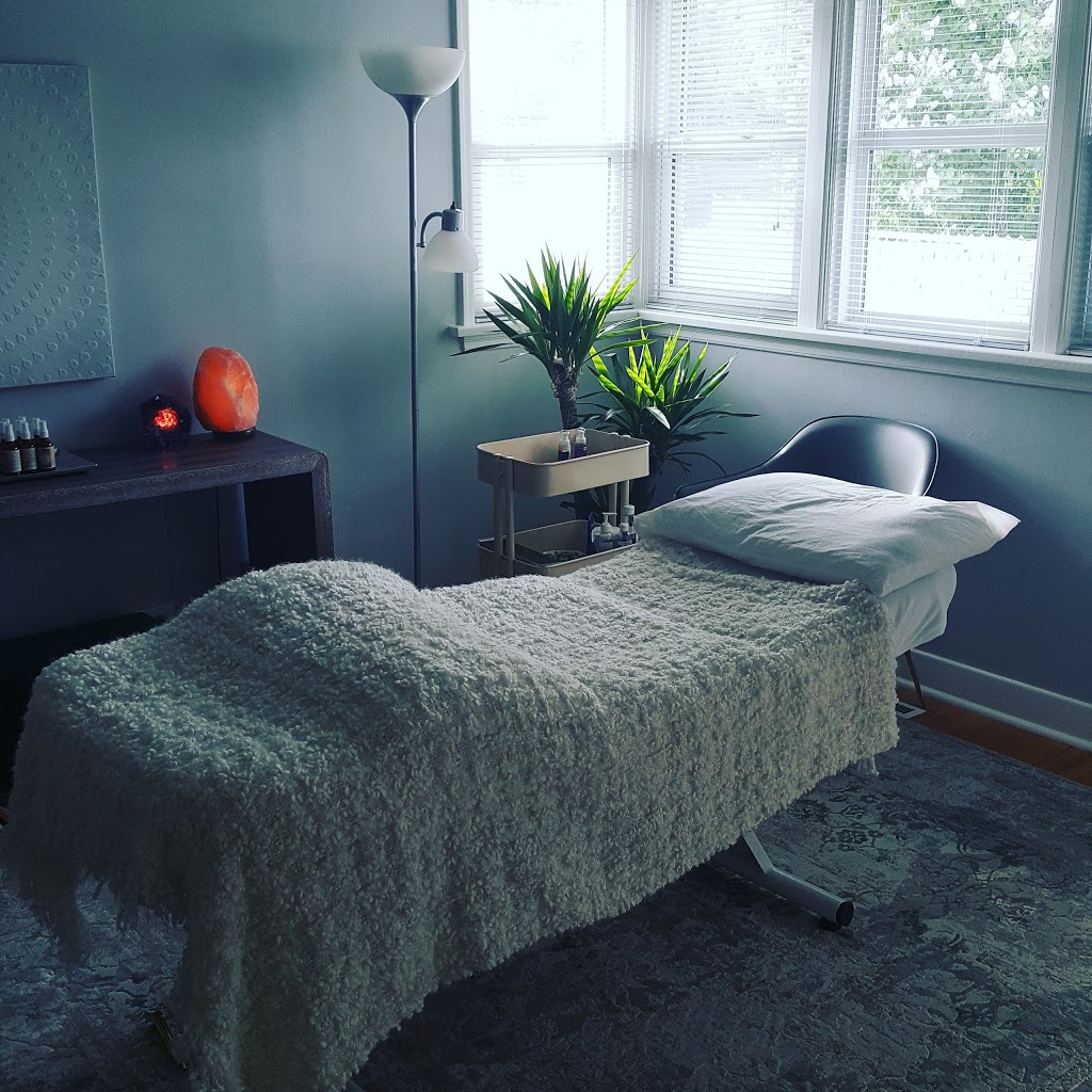 The Reflexology Experience | 2004 Mountview Crescent NE, Calgary, AB T2E 5N7, Canada | Phone: (587) 318-6591