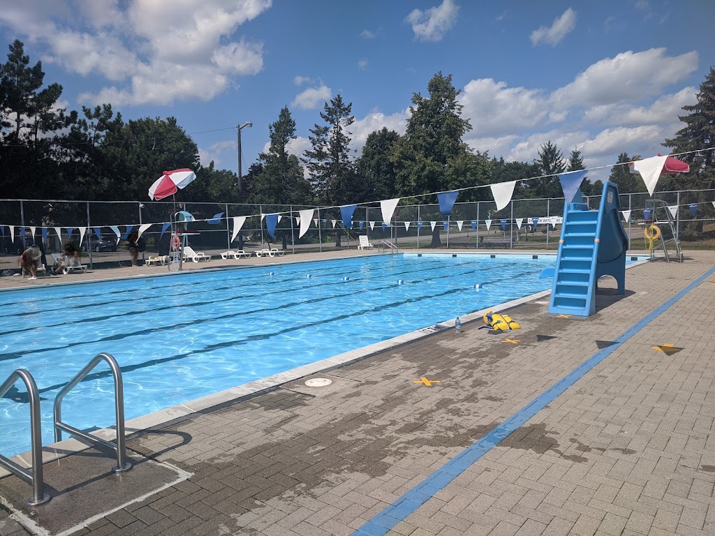 Falgarwood Pool, Outdoor (June to September) | 1349 Gainsborough Dr, Oakville, ON L6H 2H7, Canada | Phone: (905) 844-4862