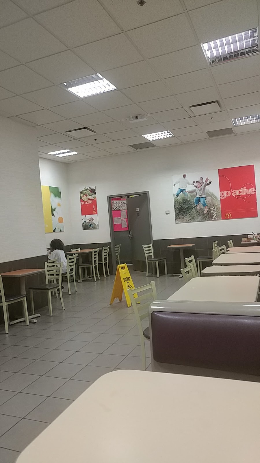 McDonalds | 450 Stevenson Rd S, Oshawa, ON L1J 0B4, Canada | Phone: (905) 579-9444