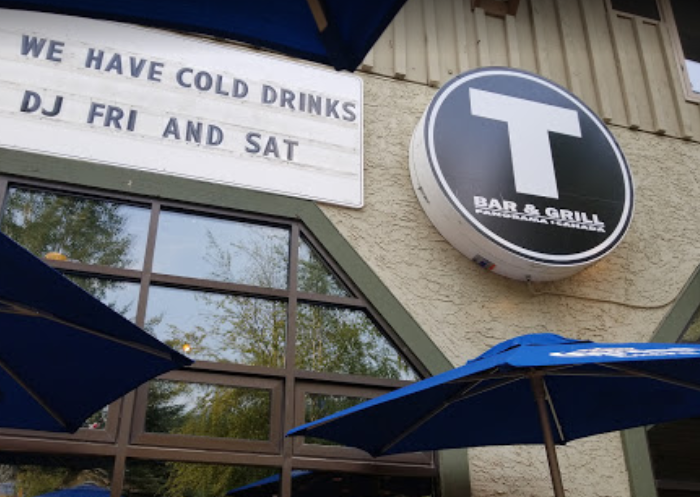 T-Bar & Grill | 2040 Summit Dr, Panorama, BC V0A 1T0, Canada | Phone: (250) 341-3055