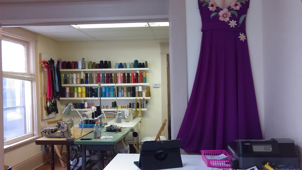 NA sewing and alteration | 128 St George St, Brantford, ON N3R 1V6, Canada | Phone: (519) 900-0093