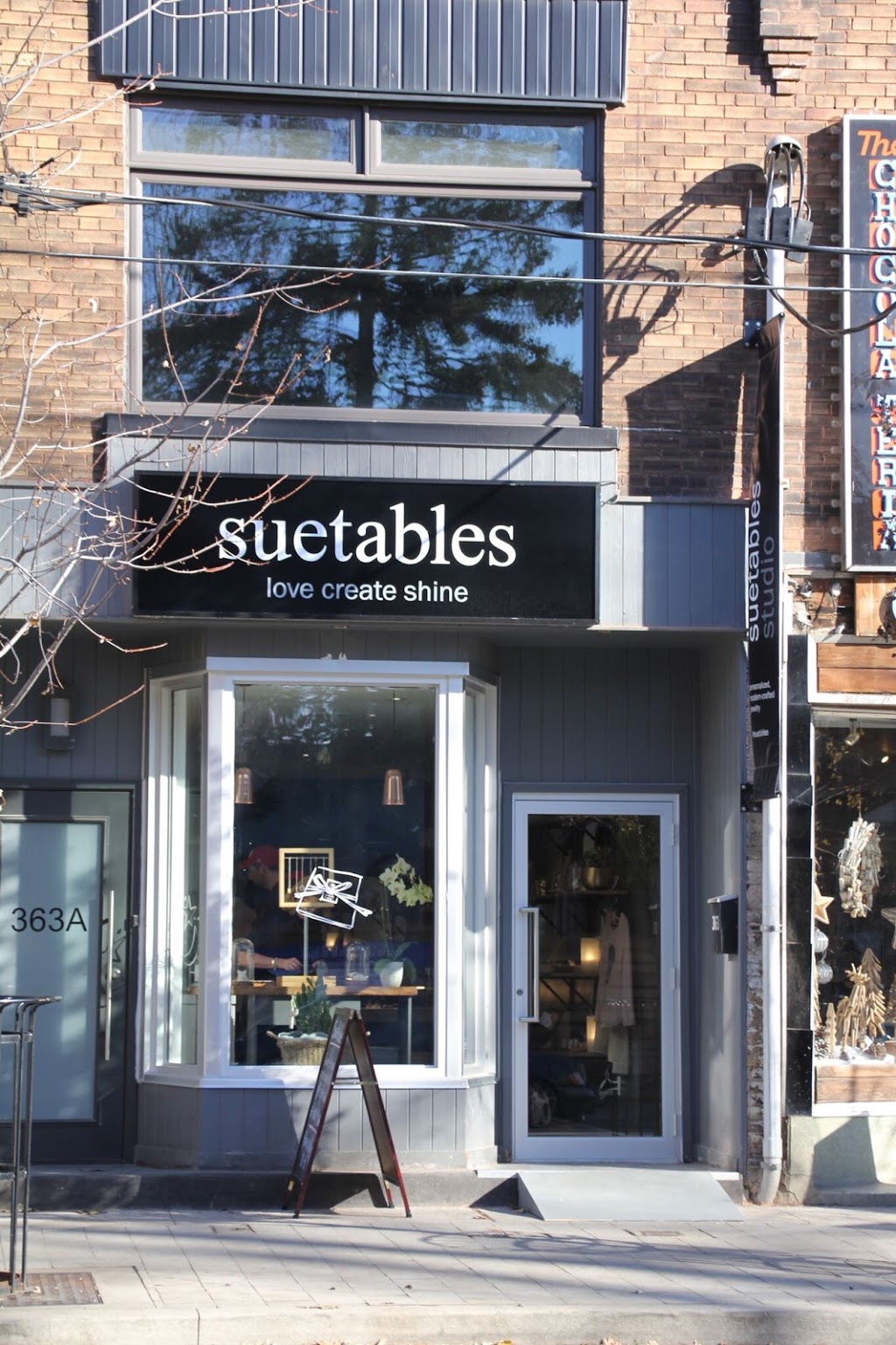 Suetables | 363 Roncesvalles Ave, Toronto, ON M6R 2M8, Canada | Phone: (647) 350-7557