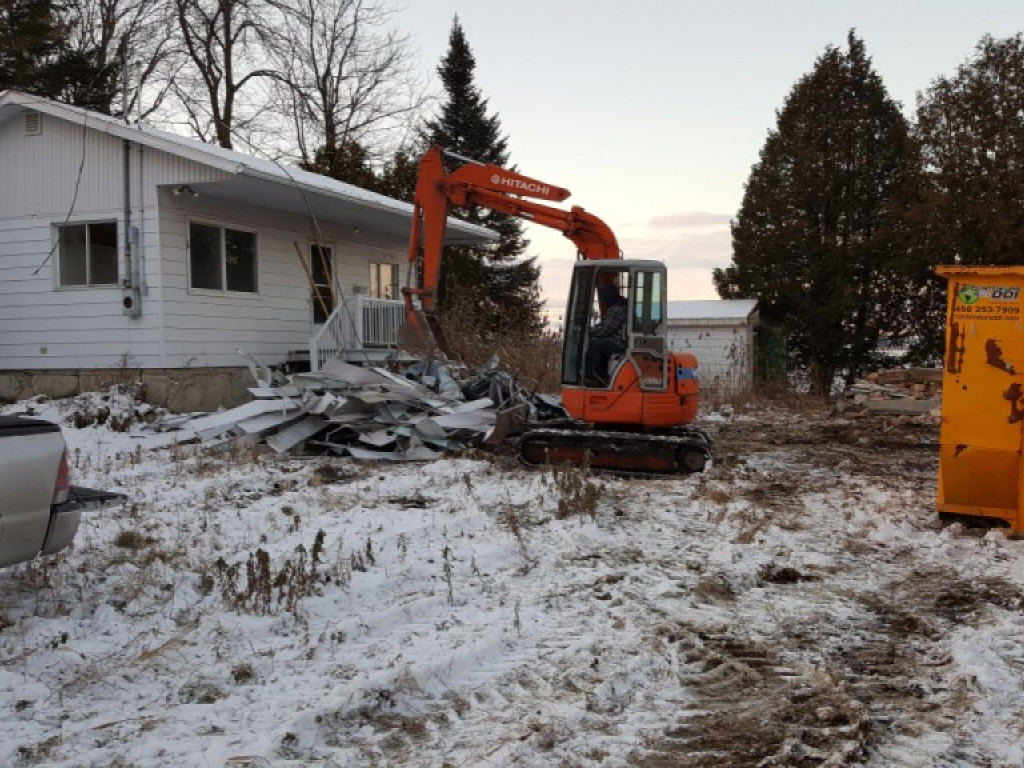 excavationvcl.com | 492 Pl. de la Mitrelle, Sainte-Julie, QC J3E 3P1, Canada | Phone: (514) 519-4633