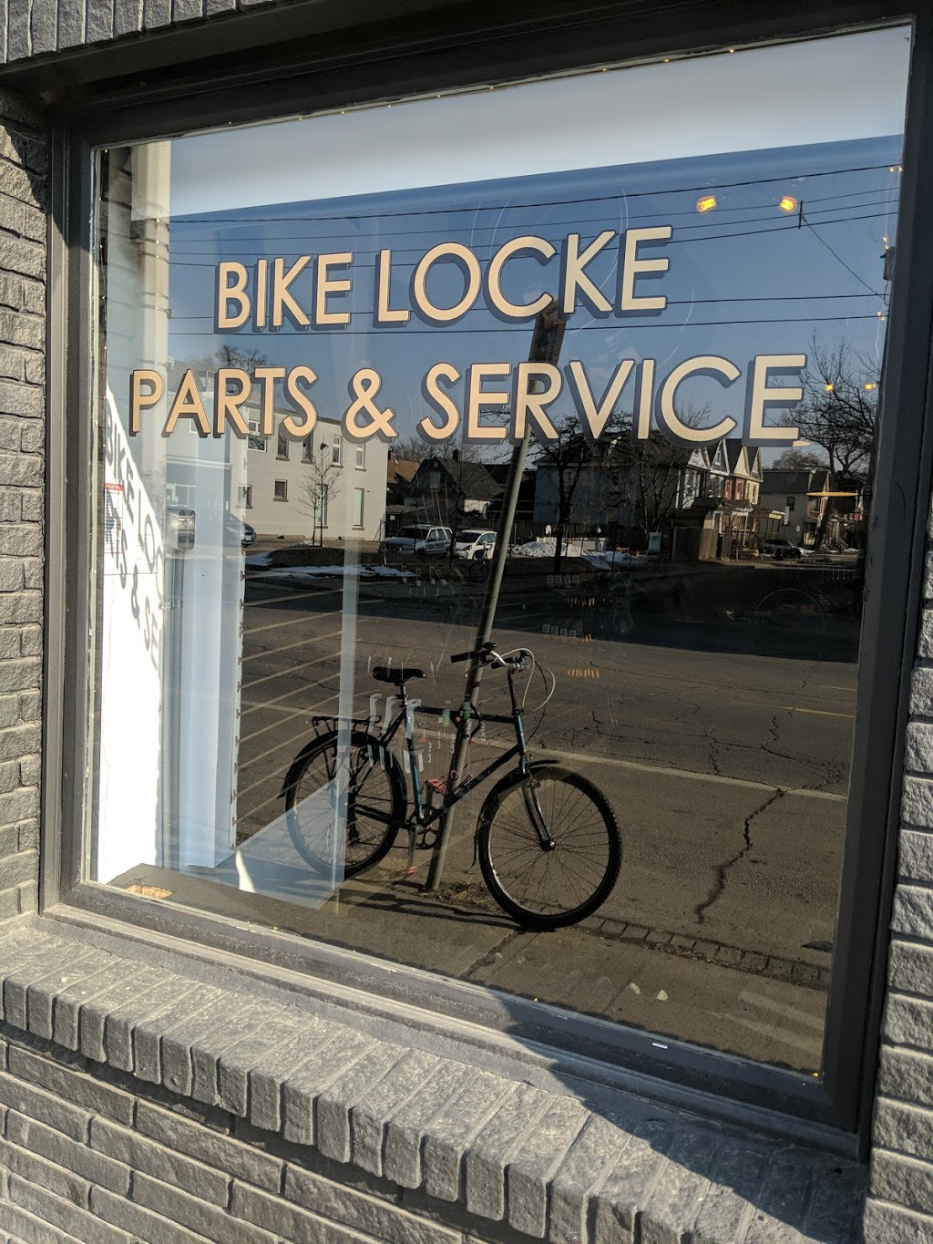 Bike Locke | 435 Barton St E, Hamilton, ON L8L 2Y5, Canada | Phone: (905) 769-4320