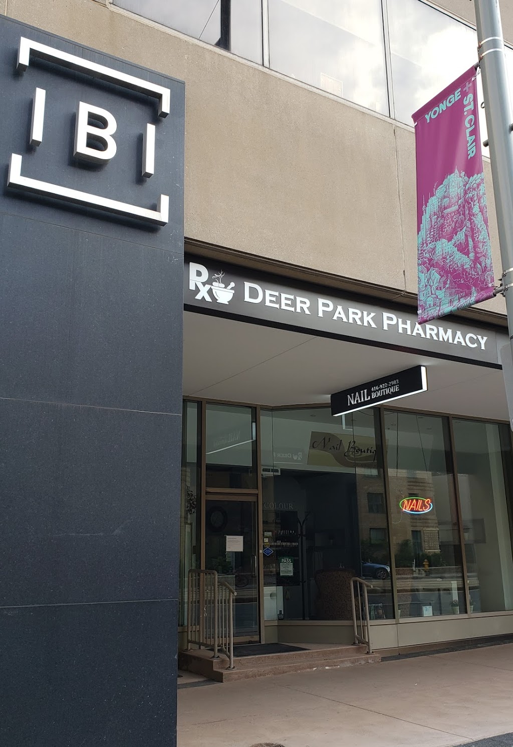 Deer Park Pharmacy | 55 St Clair Ave W Unit 108, Toronto, ON M4V 2Y7, Canada | Phone: (416) 923-1818