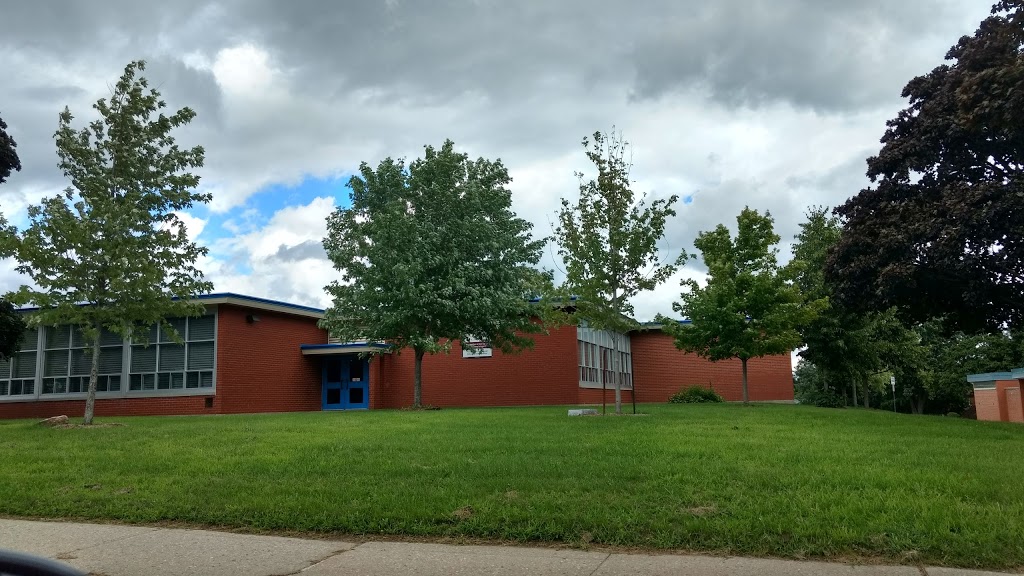 St. Teresa Catholic Elementary School | 270 Edwin St, Kitchener, ON N2H 4P4, Canada | Phone: (519) 743-2131