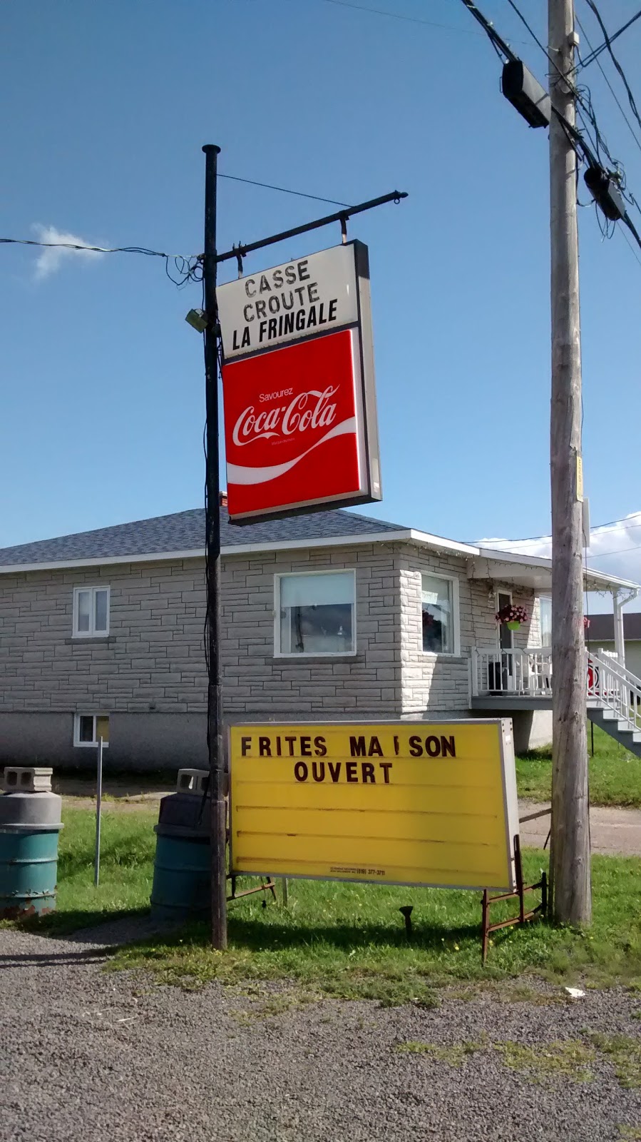 Casse-Croute La Fringale | 2510 Rue Laflèche, Saint-Paulin, QC J0K 3G0, Canada | Phone: (819) 268-2814