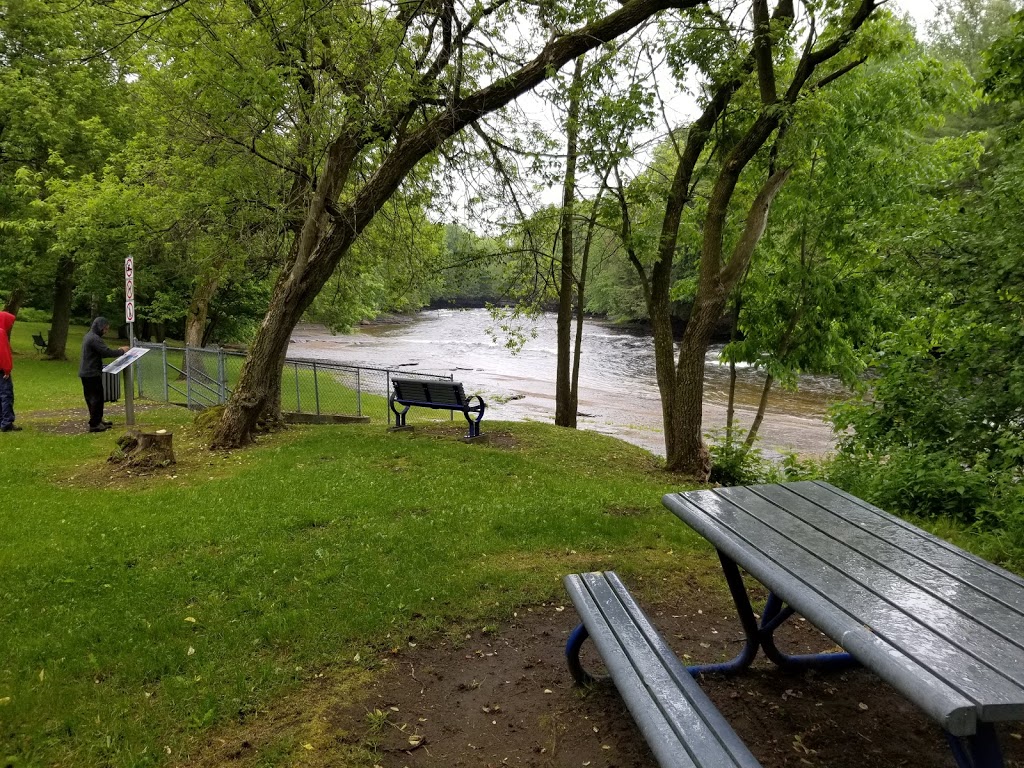 Parc Du Moulin Fisk | 31 Chemin de la Rivière N, Crabtree, QC J0K 1B0, Canada | Phone: (450) 754-3434