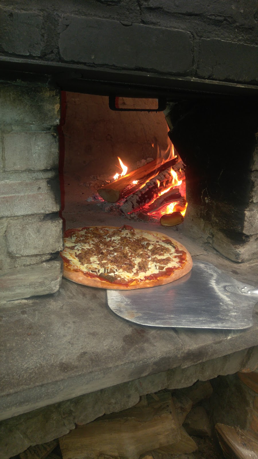 Ancien Four A Pizza | 138 Rue Principale, Laval, QC H7X 3V2, Canada | Phone: (450) 689-7000