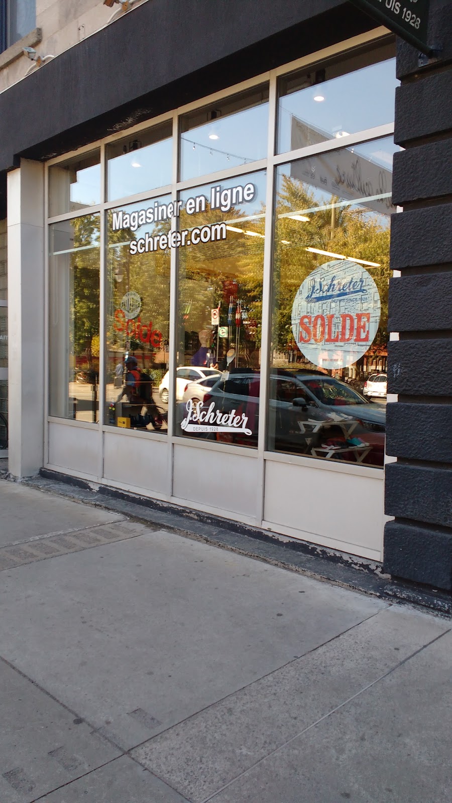 Schreters Clothing and Footwear | 4358 Boul St-Laurent, Montréal, QC H2W 1Z5, Canada | Phone: (514) 845-4231