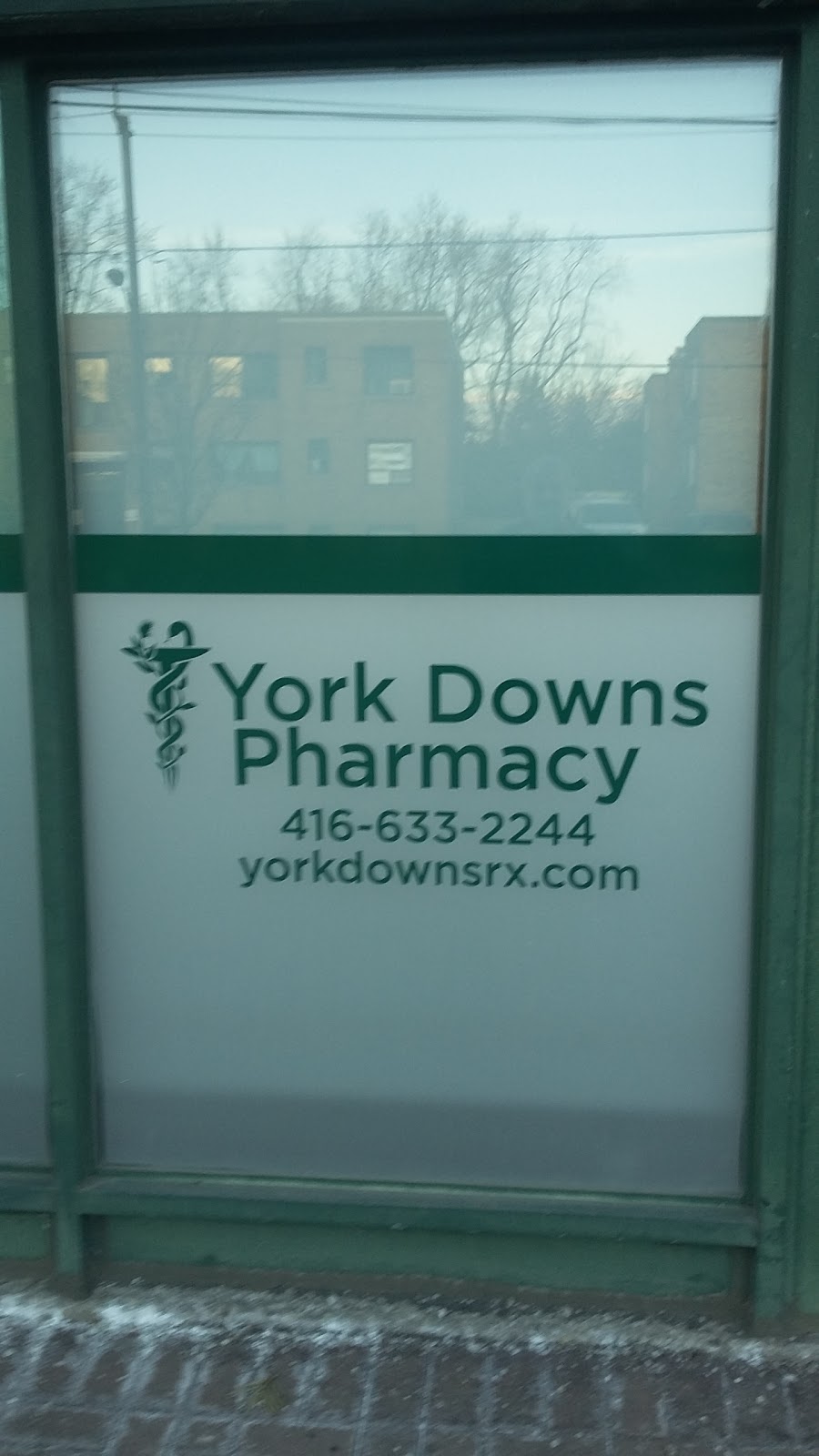 York Downs Pharmacy | 3910 Bathurst Street, North York, ON M3H 5Z3, Canada | Phone: (416) 633-2244