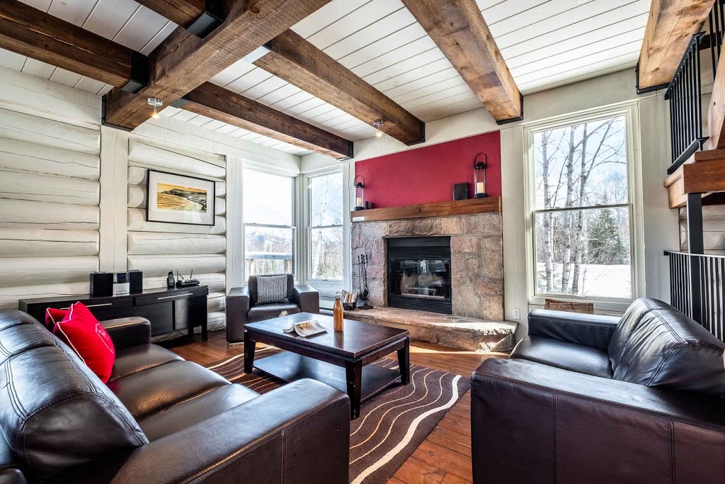 RCNT Chalets #201 | 98 De La, Chemin de la Fraternité, Lac-Supérieur, QC J0T 1P0, Canada | Phone: (844) 370-0257